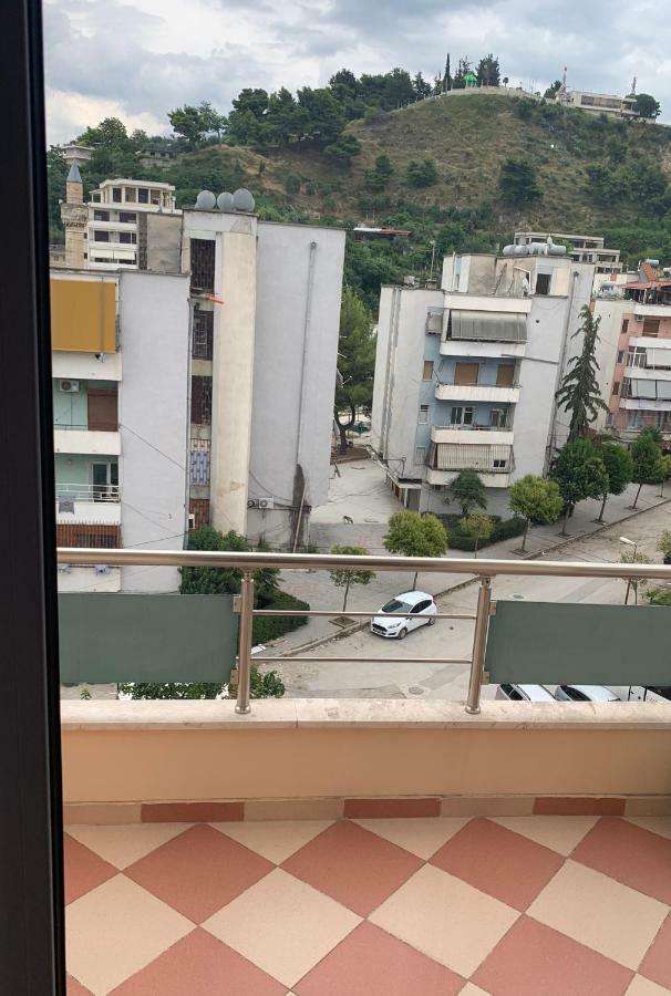 Center Apartment Wlora Zewnętrze zdjęcie